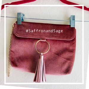 PARTY READY!🎉Velvet Clutch/Crossbody W/Gold Detail